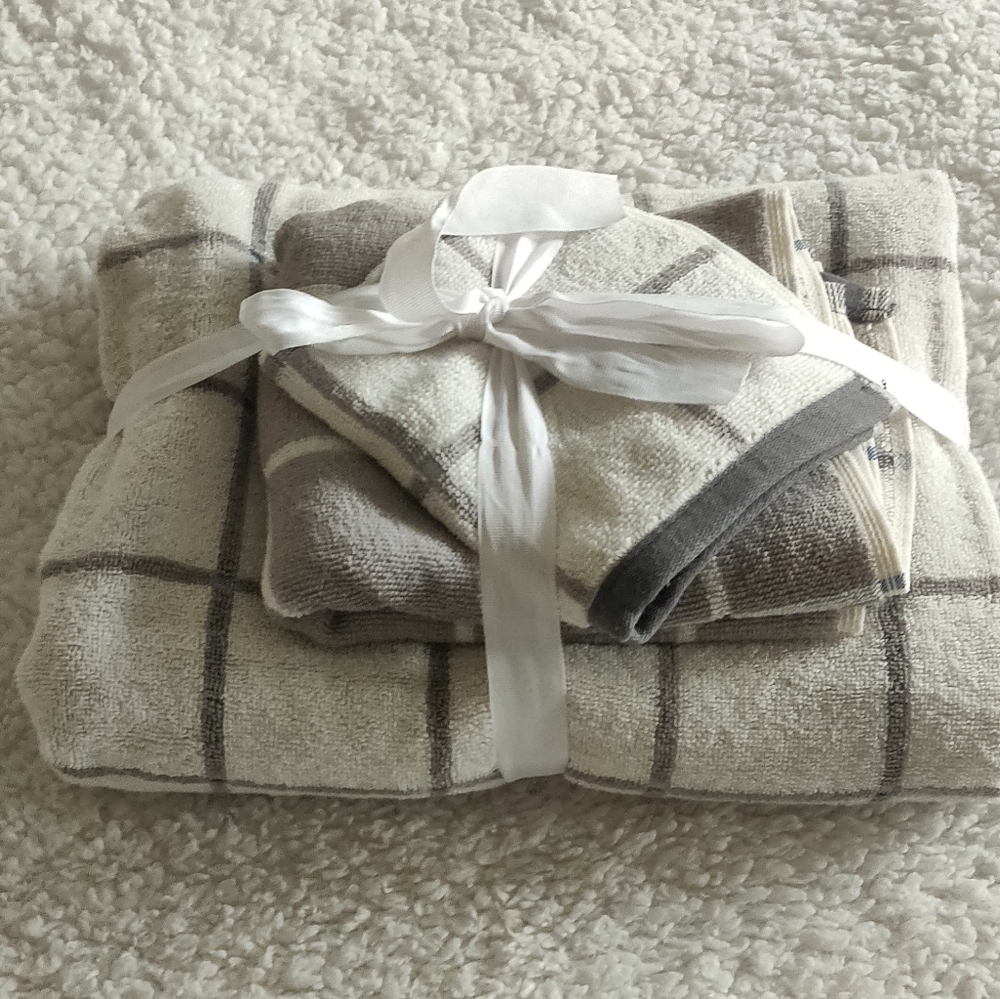 Room Essentials Plaid Towel Set Of 3  Gray And White Cotton